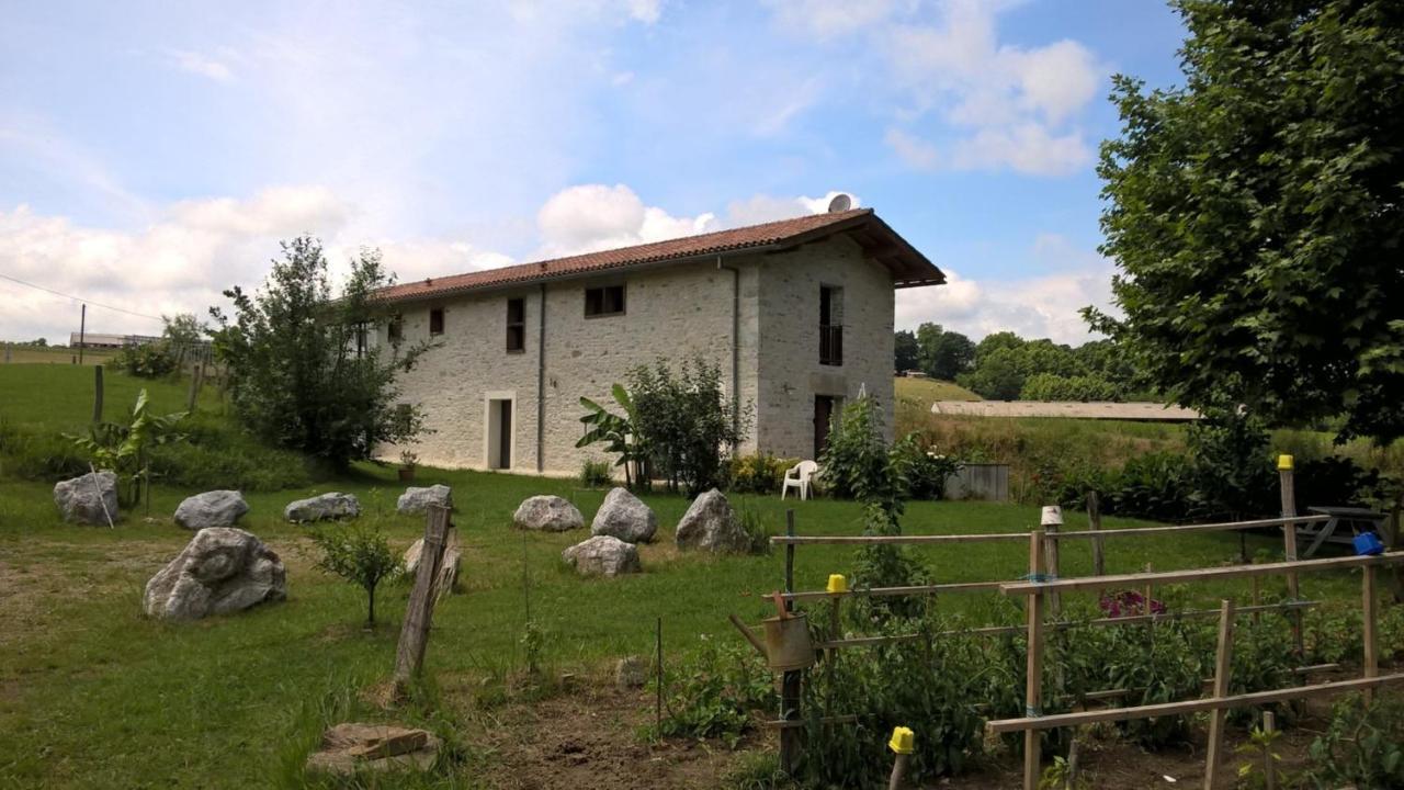 Le Gite Du Moulin De Gramont Bidache Exteriör bild